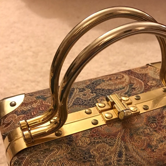 Tapestry Case/Purse - Picture 2 of 6